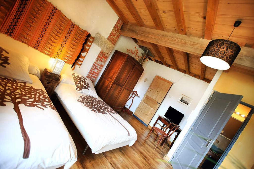 La Ferme Modele Otel Châtillon-la-Palud Oda fotoğraf